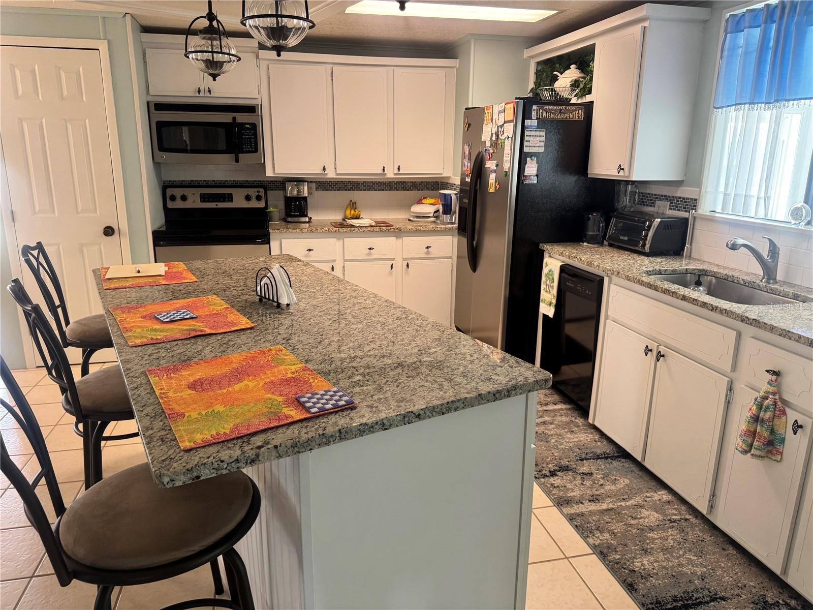 HARBOR ISLES III - Residential