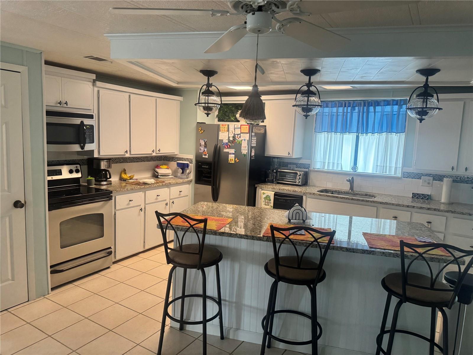 HARBOR ISLES III - Residential