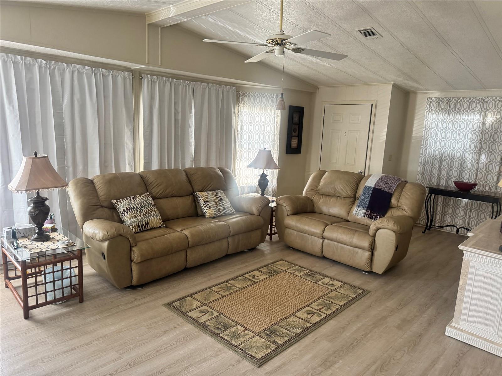 HARBOR ISLES III - Residential