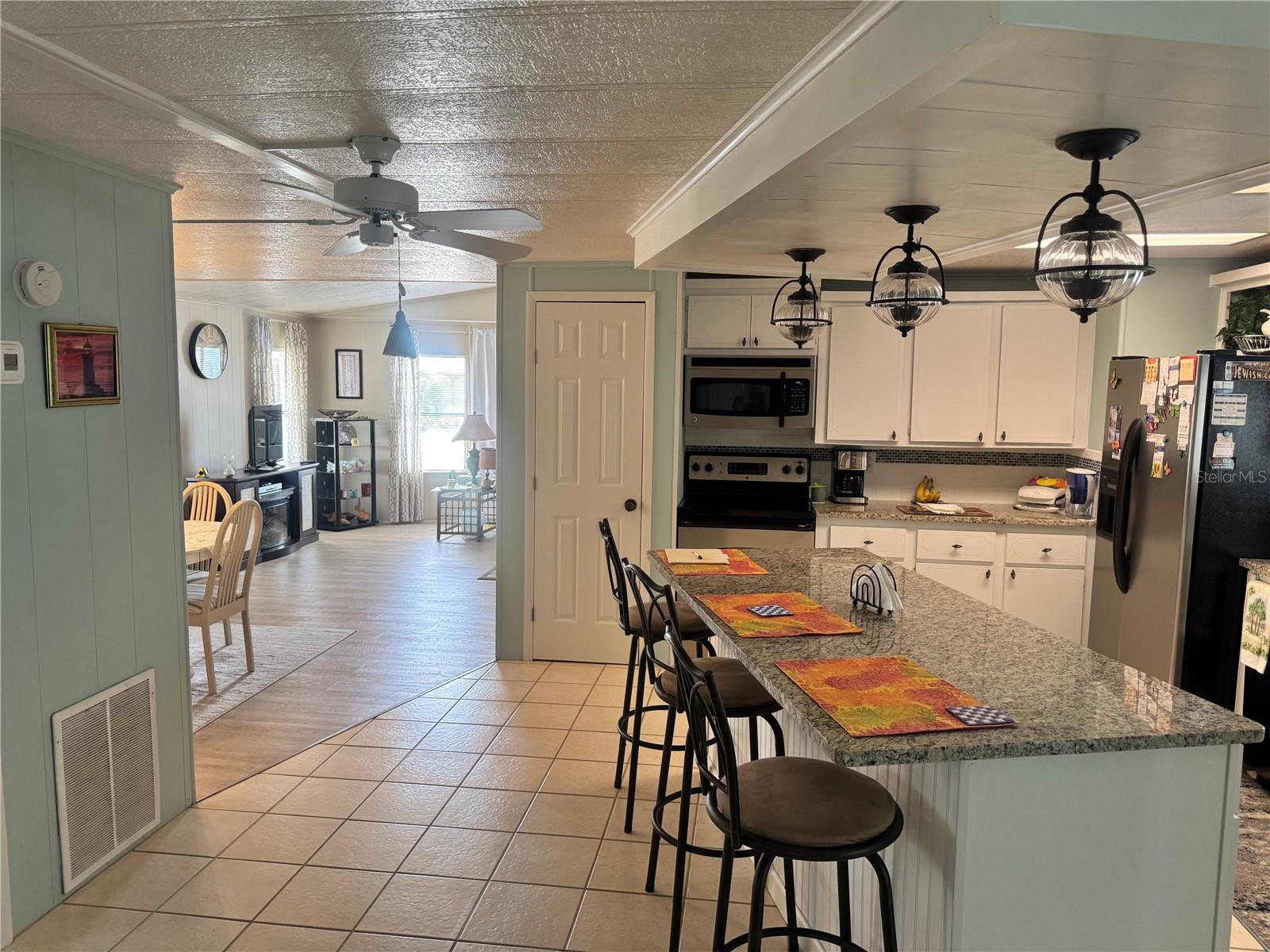 HARBOR ISLES III - Residential