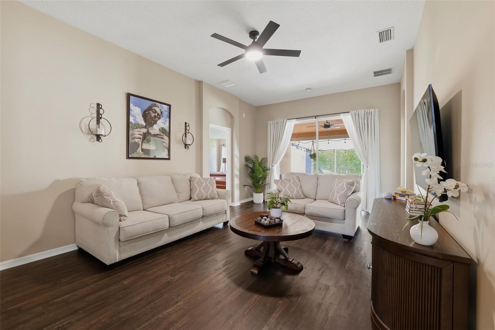 IVY LAKE ESTATES - Residential