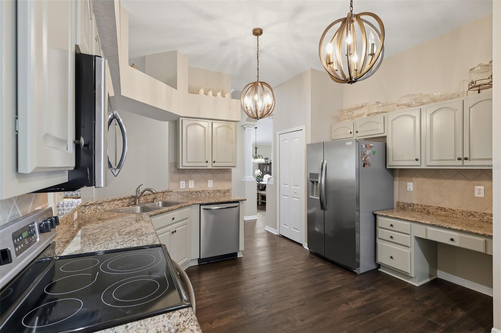 IVY LAKE ESTATES - Residential