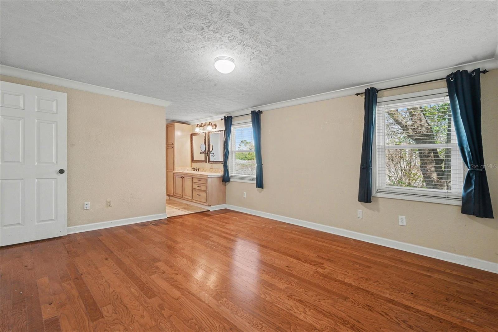 WILLOW POND - Residential