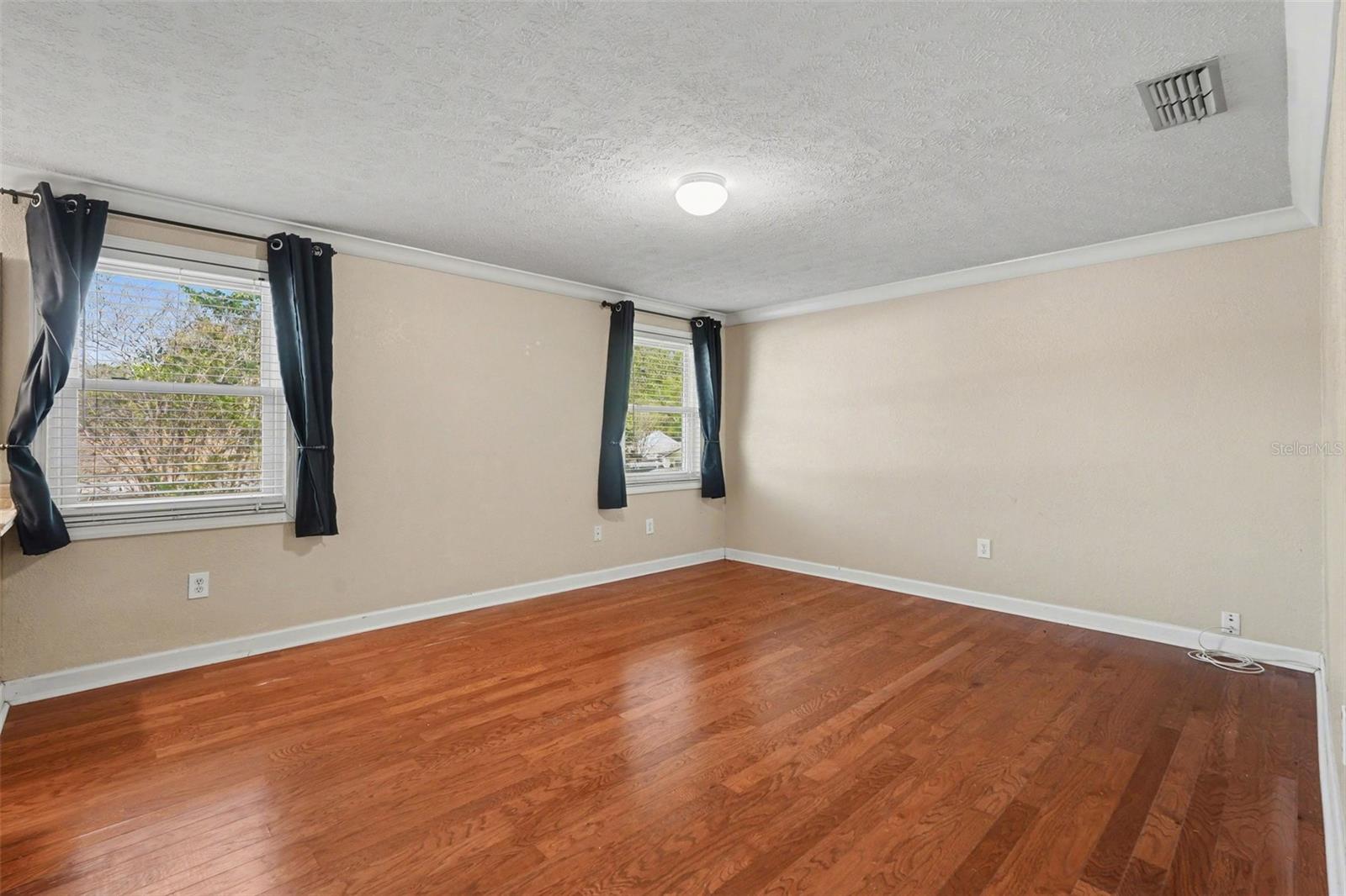 WILLOW POND - Residential