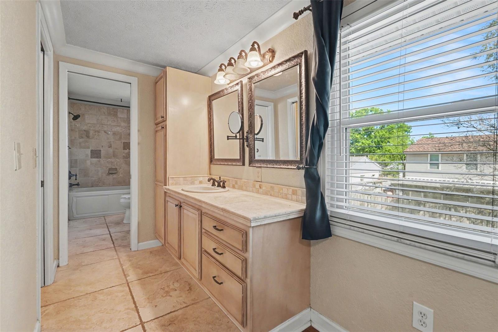 WILLOW POND - Residential