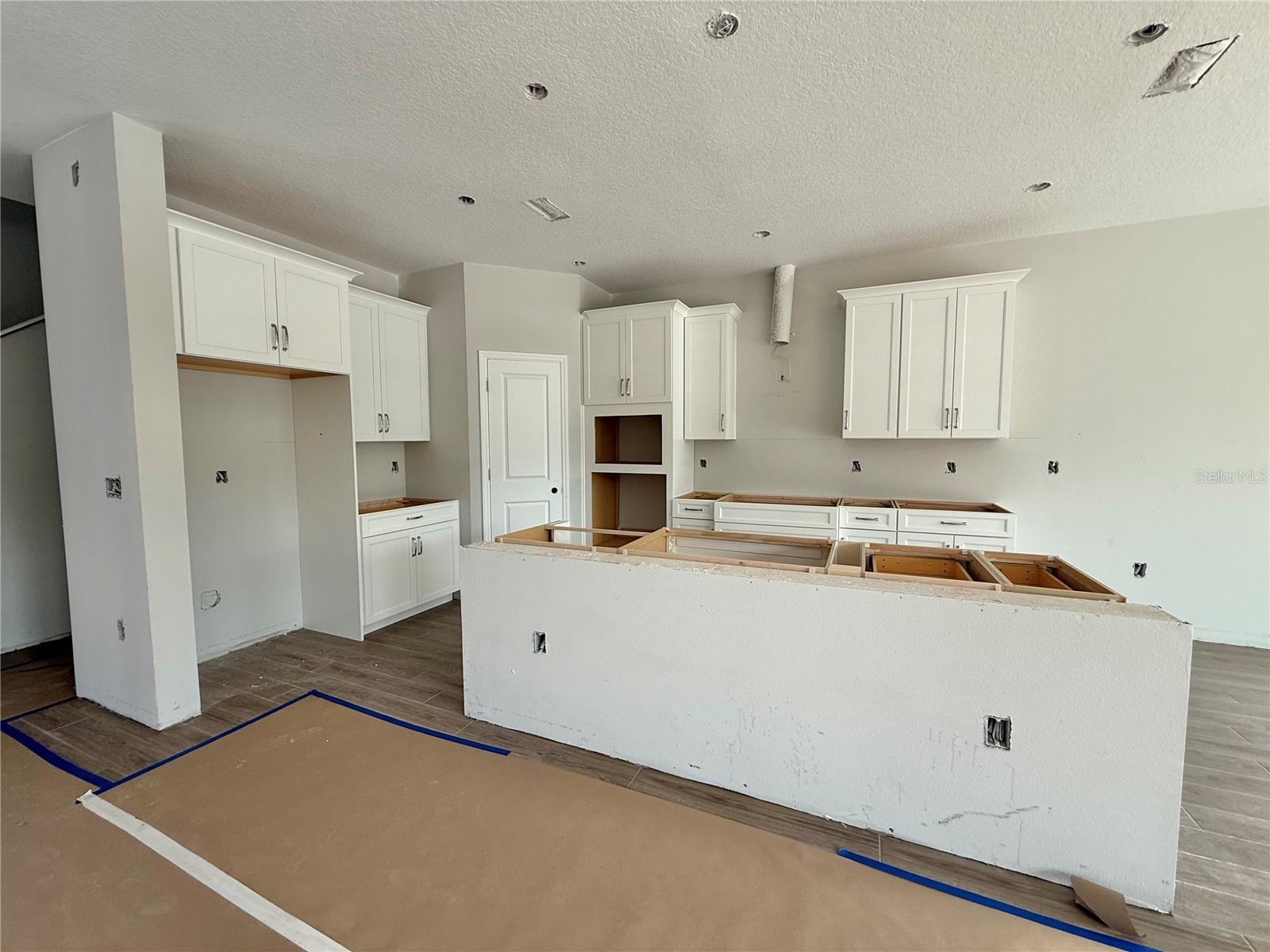 1157 BASALT LANE