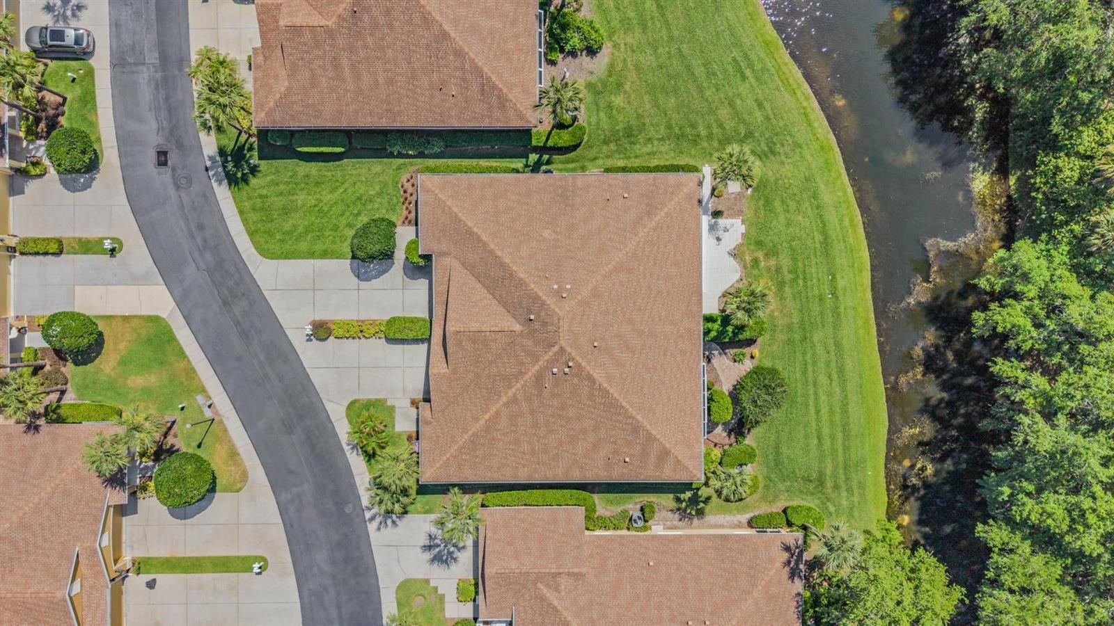 ASTON VILLAS - Residential