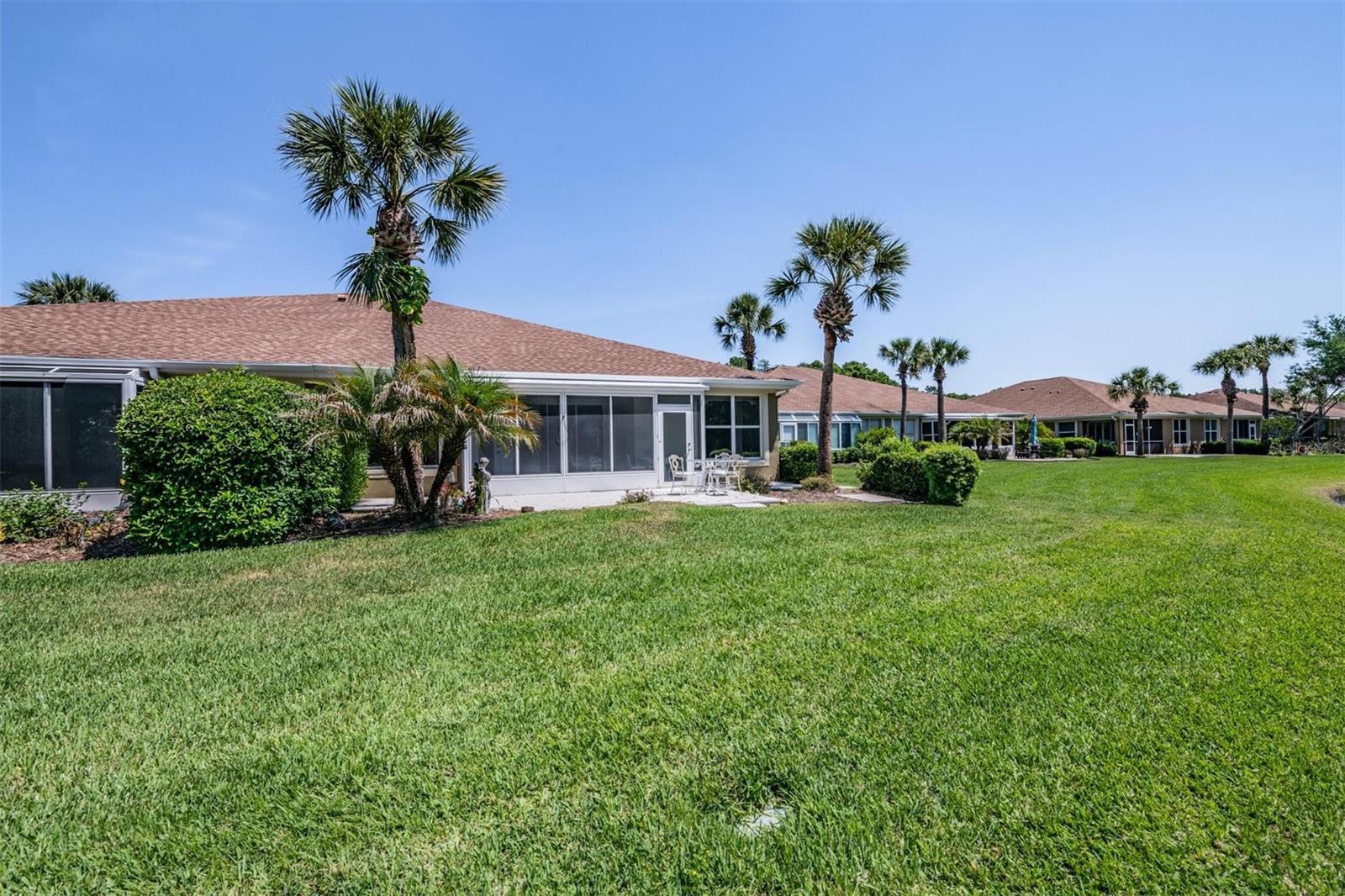 ASTON VILLAS - Residential