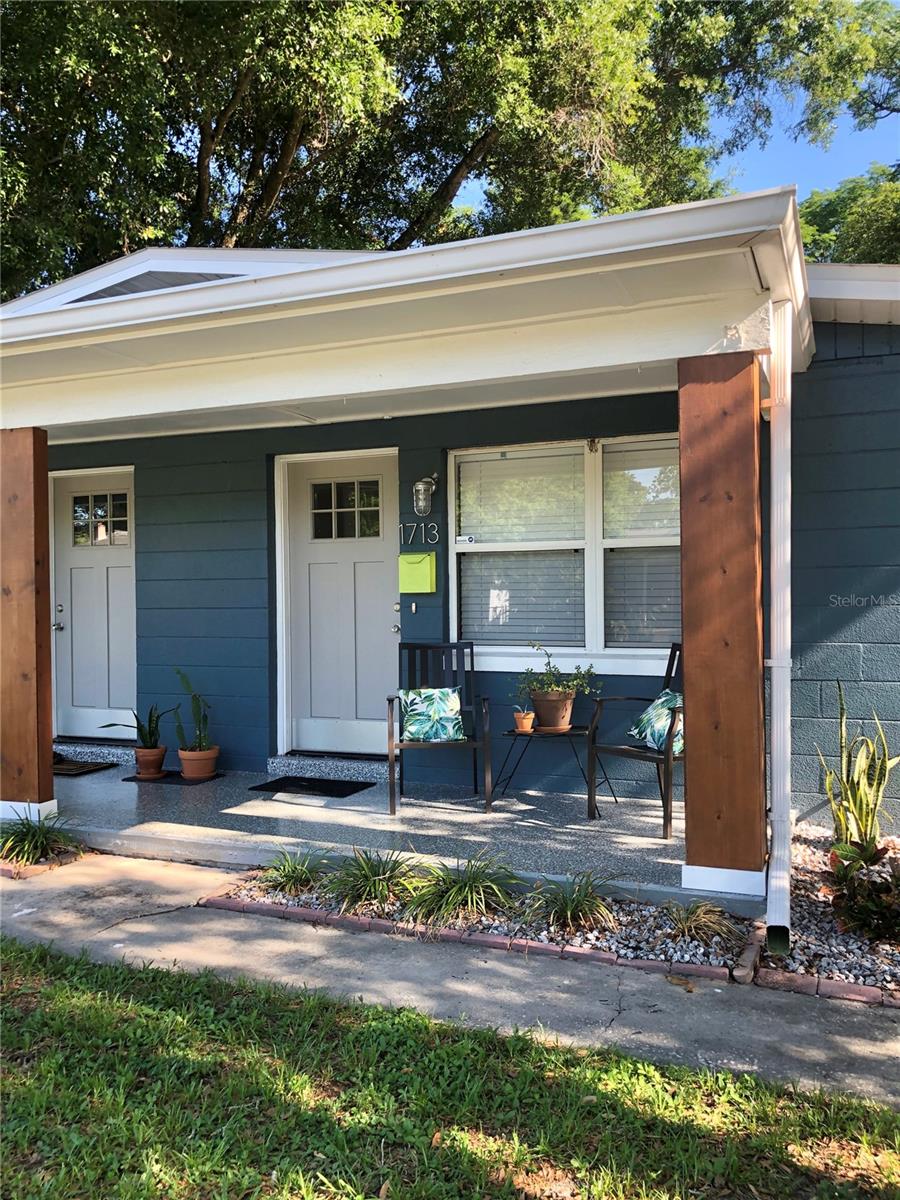 LAWNDALE - Residential Lease