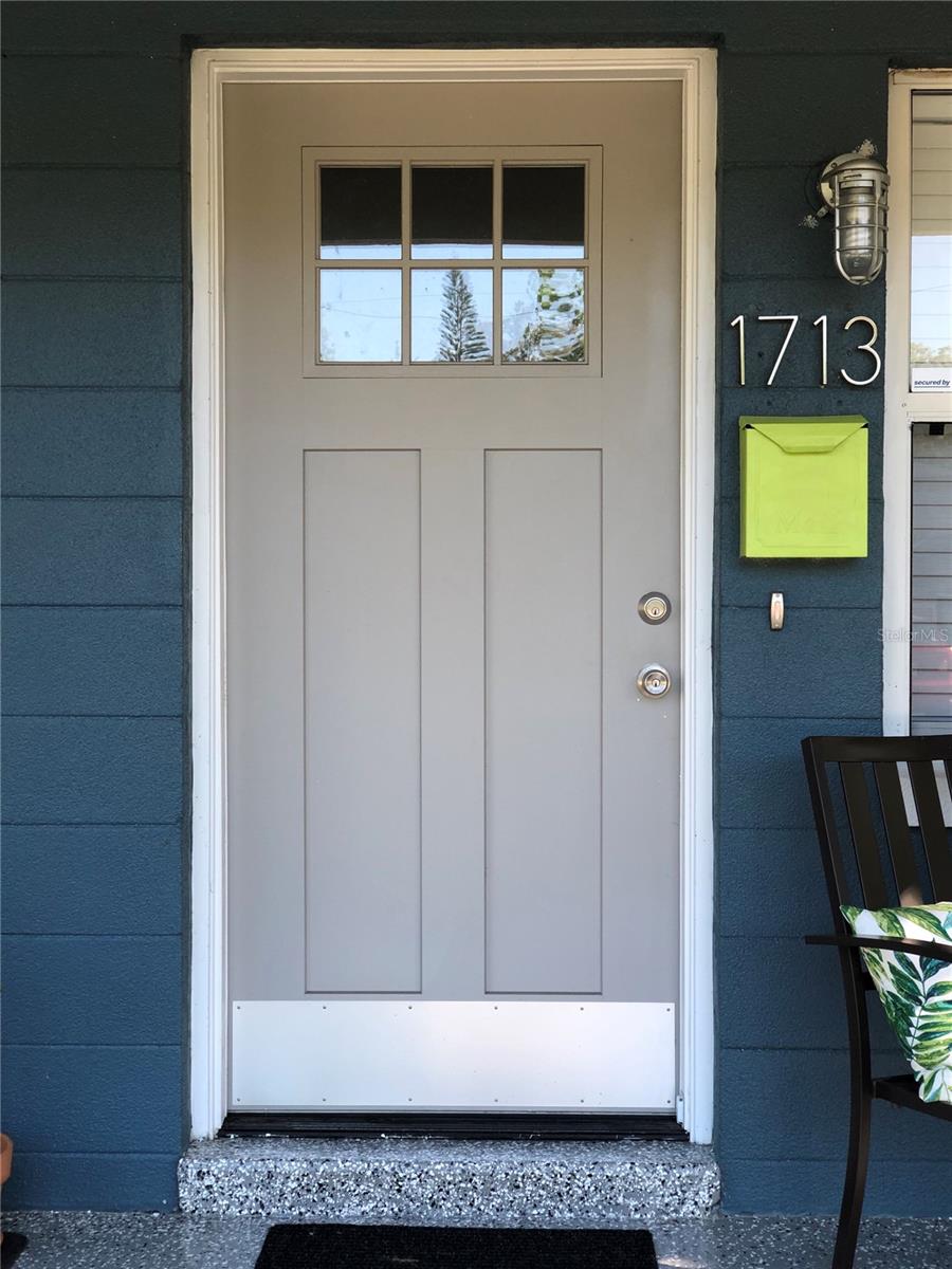 LAWNDALE - Residential Lease