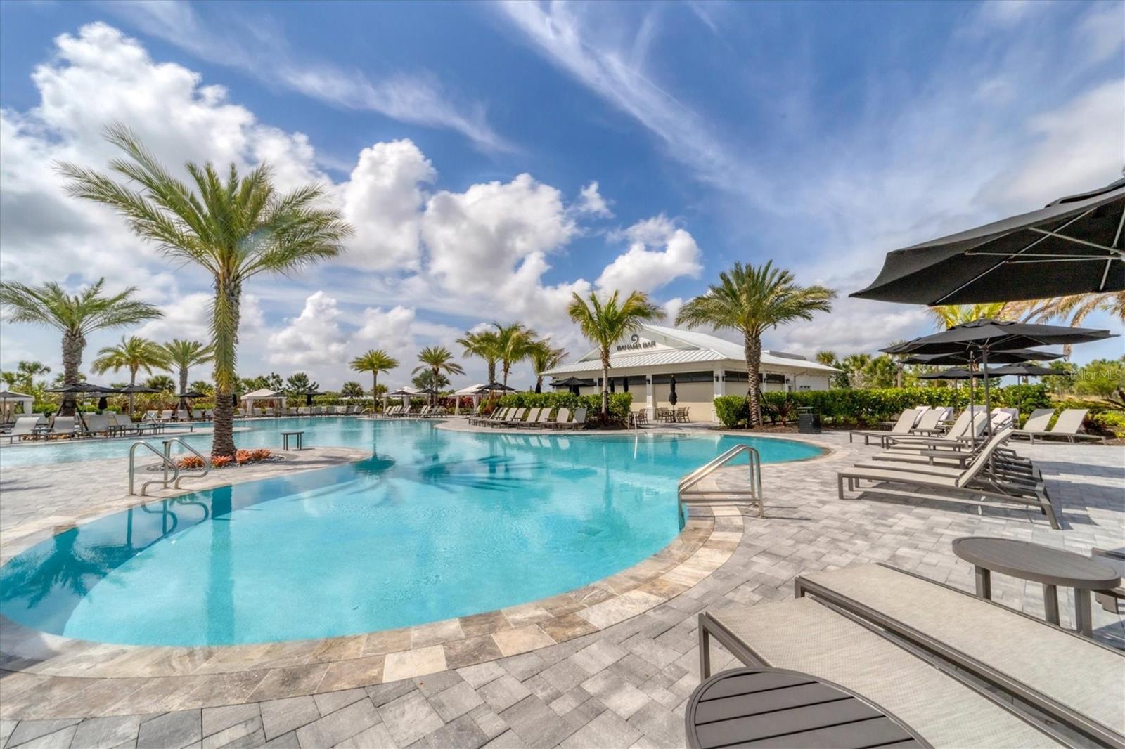 AZARIO ESPLANADE PH V - Residential