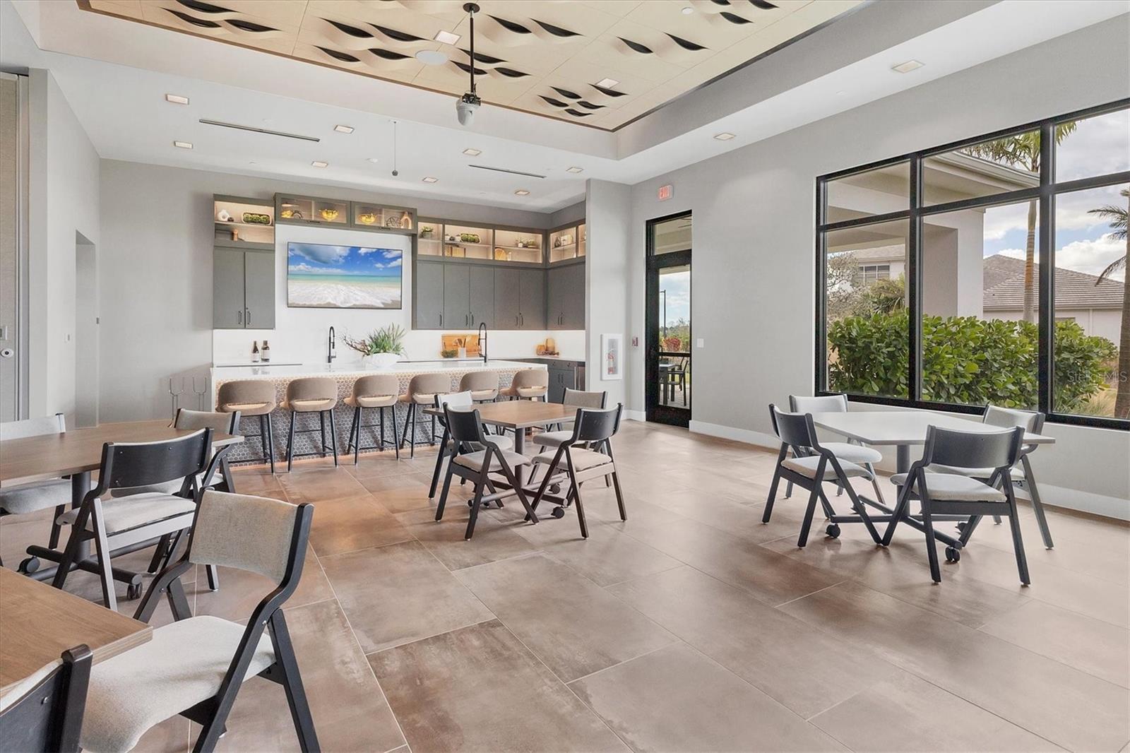 AZARIO ESPLANADE PH V - Residential