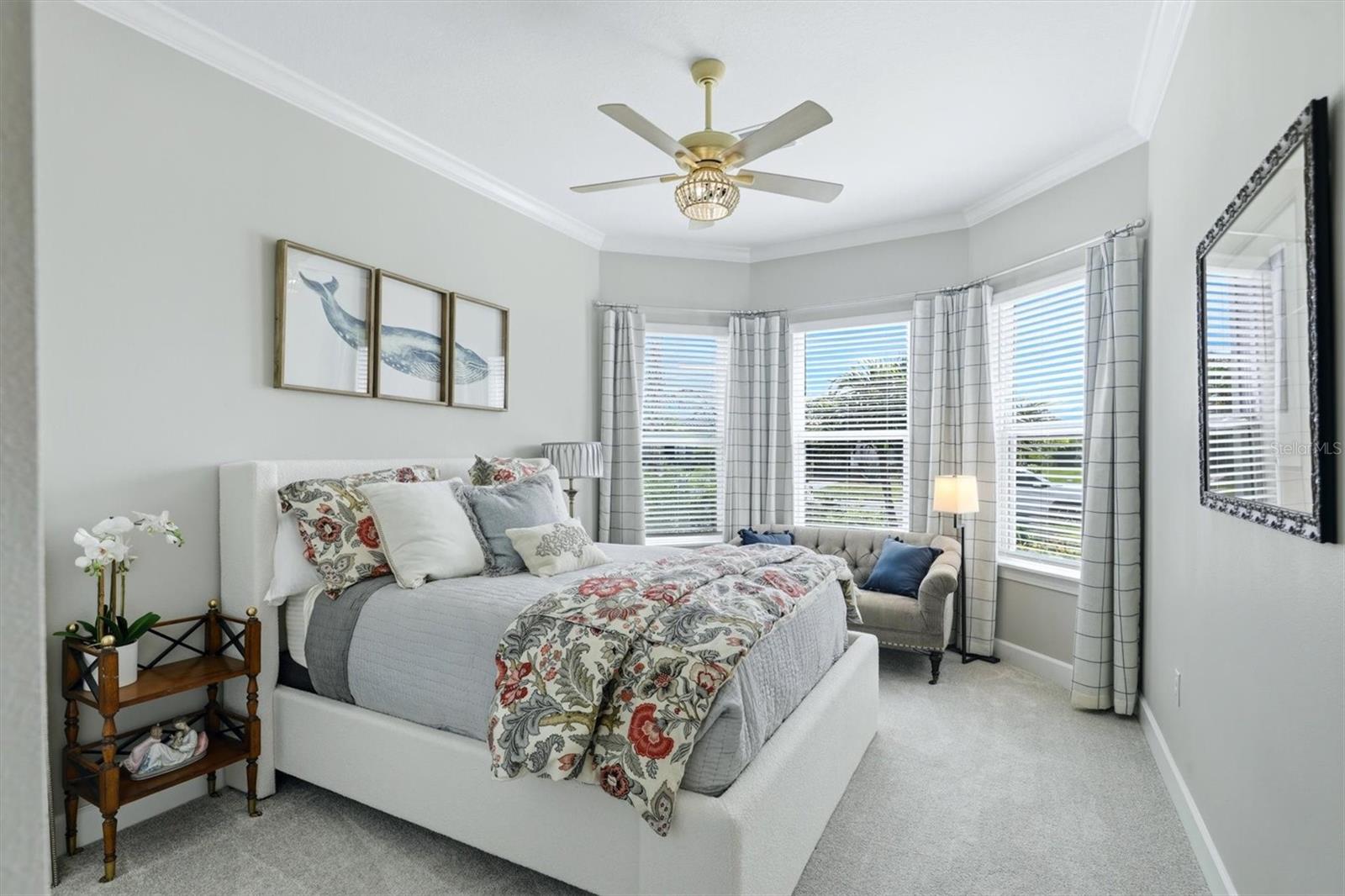 AZARIO ESPLANADE PH V - Residential