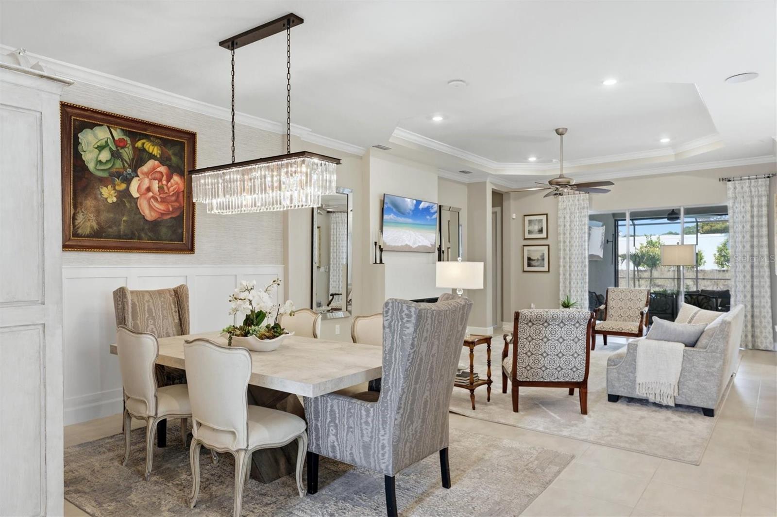 AZARIO ESPLANADE PH V - Residential
