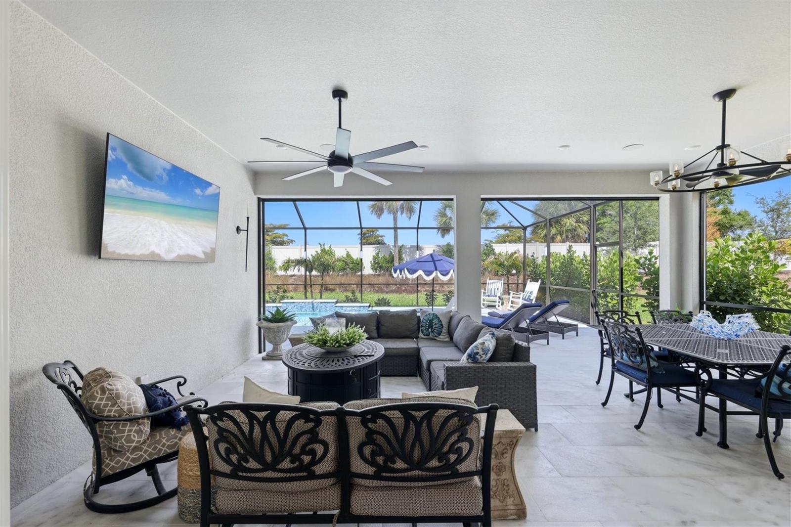 AZARIO ESPLANADE PH V - Residential