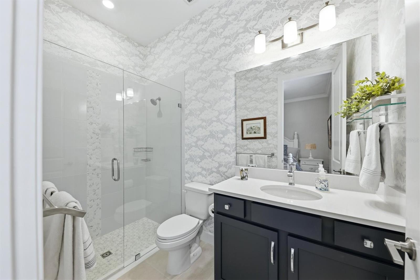 AZARIO ESPLANADE PH V - Residential