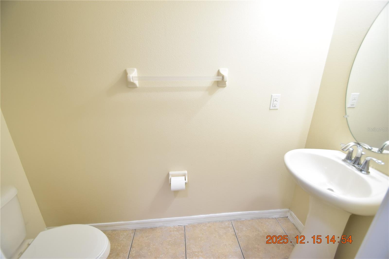 HAMMOCKS - Residential Lease