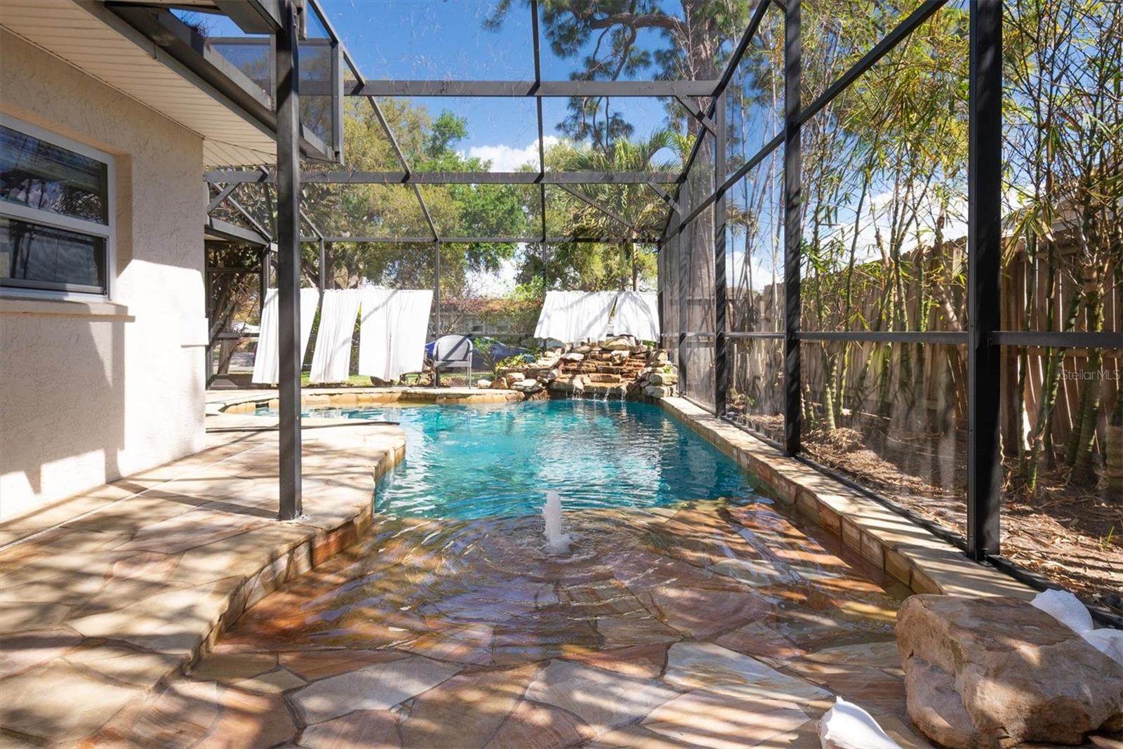 MEADOW LAWN 9TH ADD - Residential