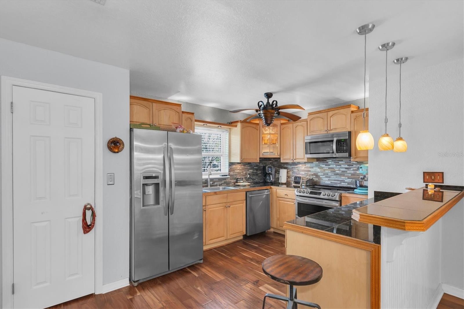 MEADOW LAWN 9TH ADD - Residential