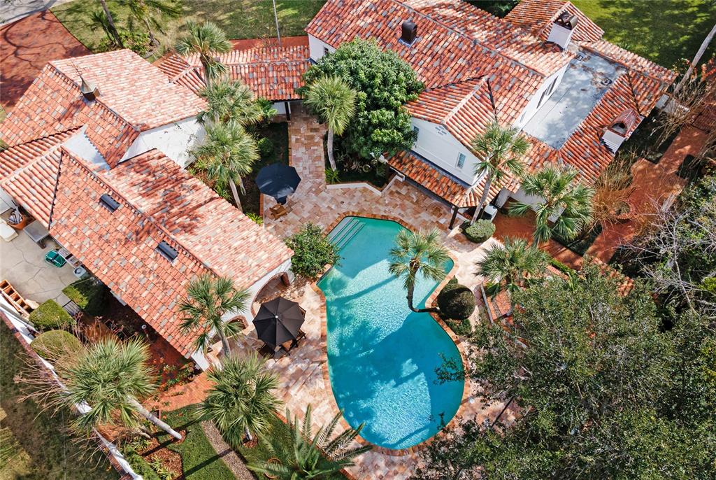 BEVERLY SHORES - Residential