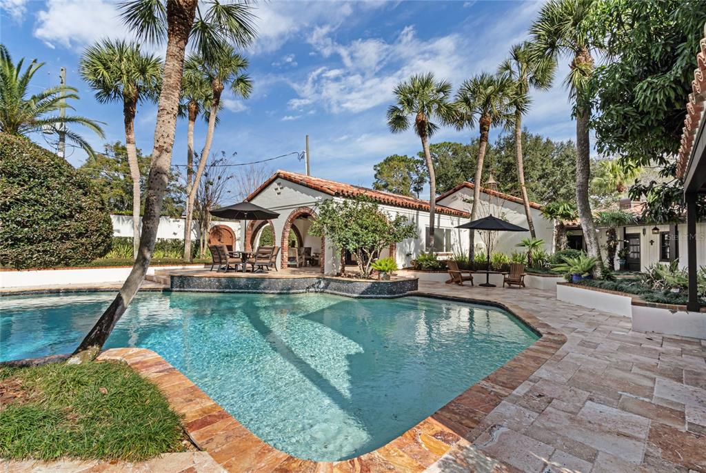 BEVERLY SHORES - Residential