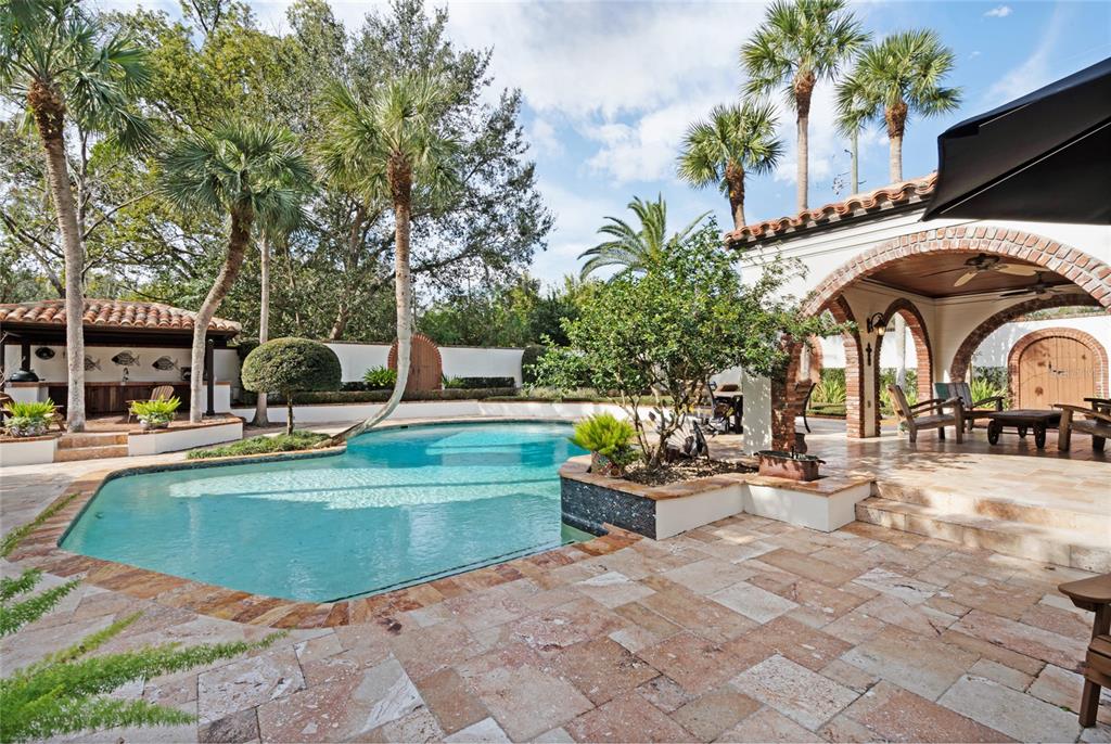 BEVERLY SHORES - Residential