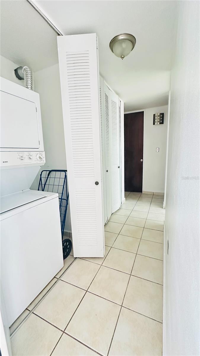 CONDOMINIO LA LOMA - Residential