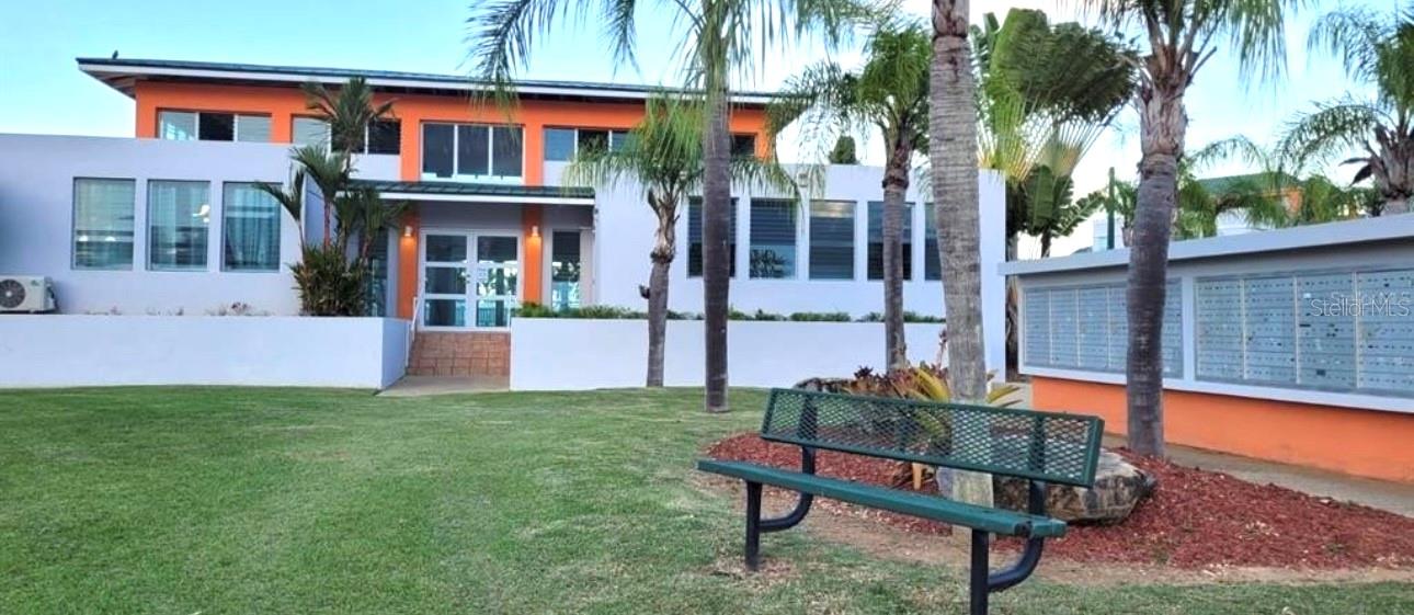 CONDOMINIO LA LOMA - Residential