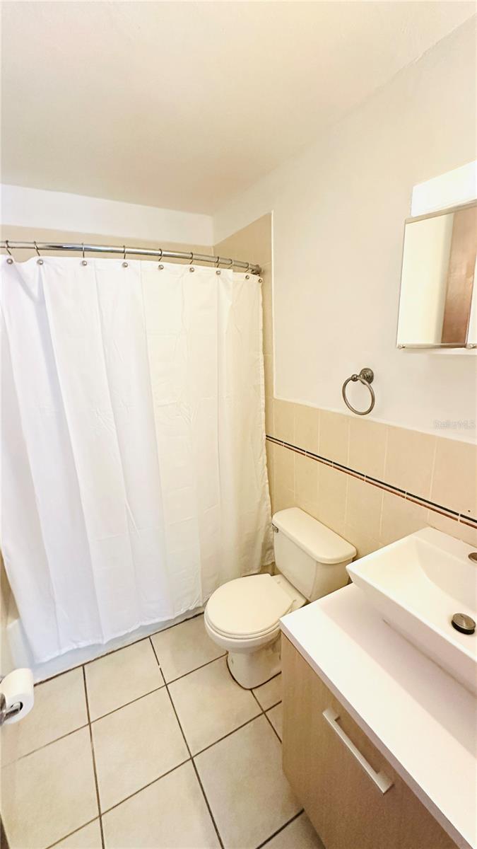 CONDOMINIO LA LOMA - Residential