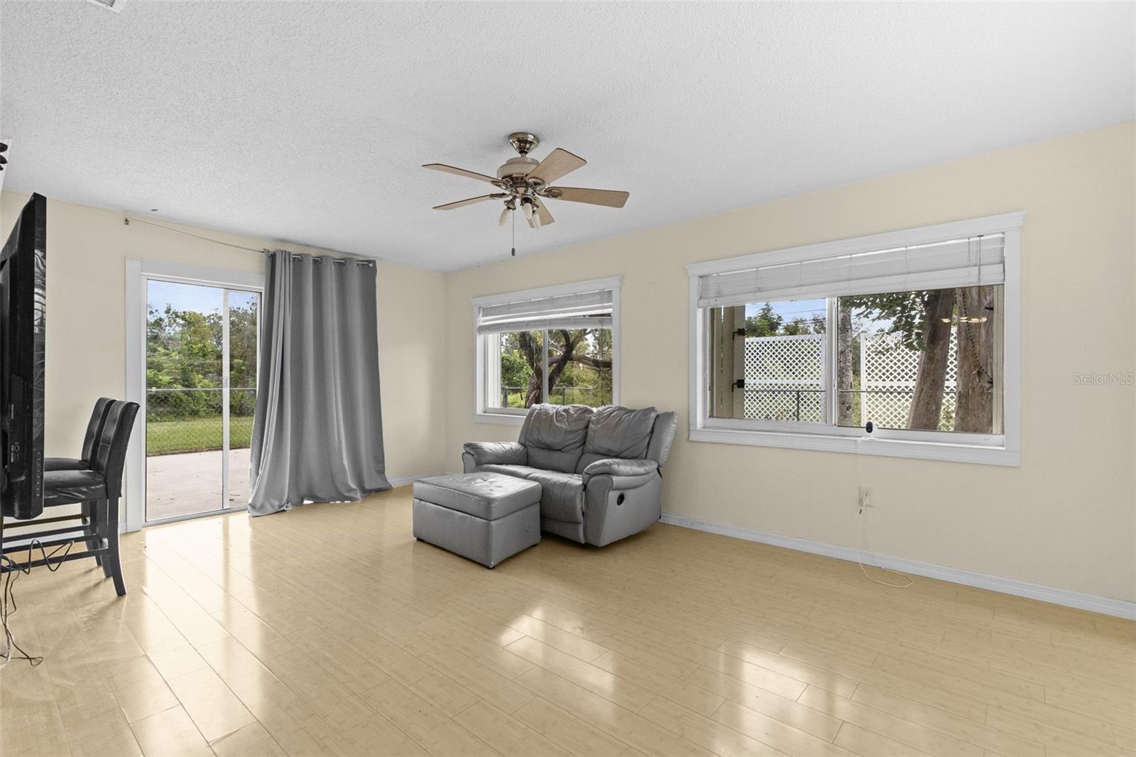 VENICE EAST SEC 01 REP - Residential