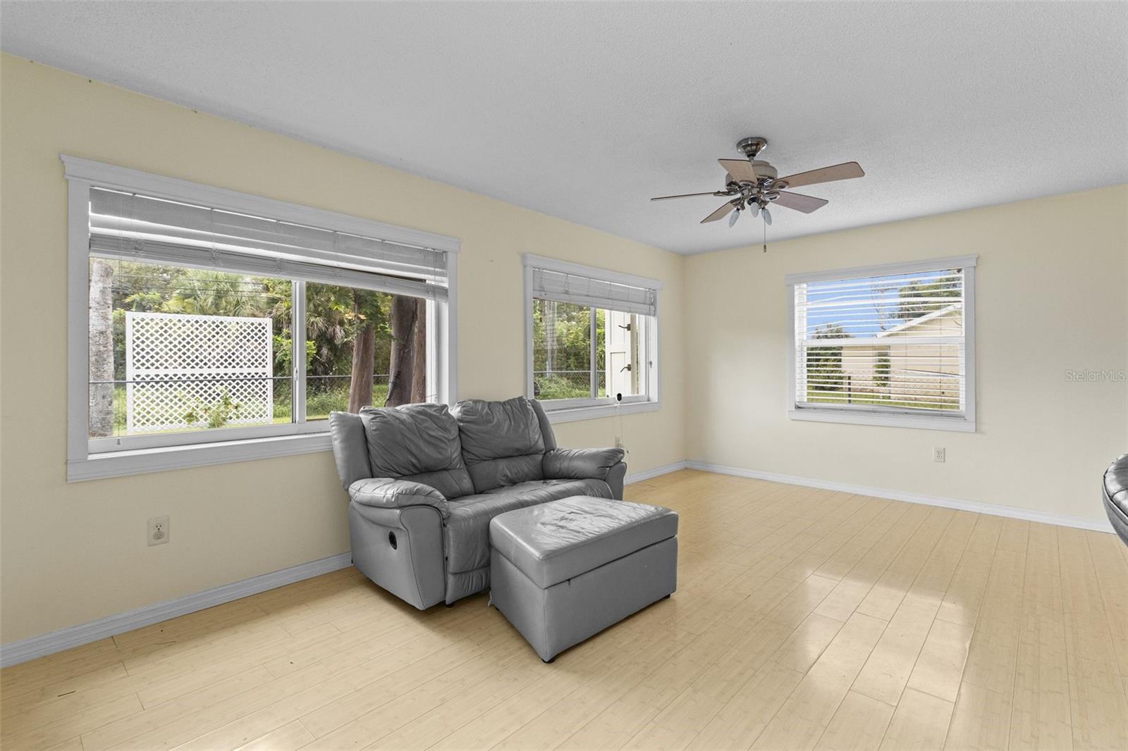 VENICE EAST SEC 01 REP - Residential