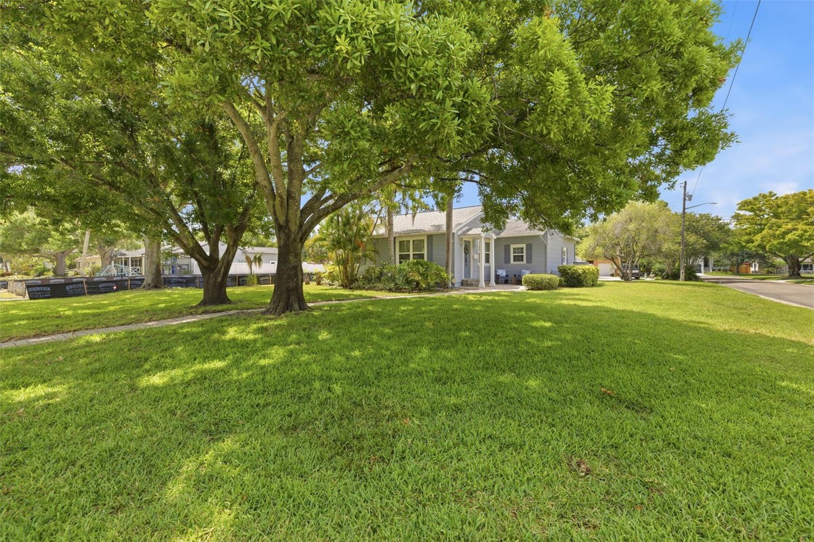 SNELL SHORES - Residential