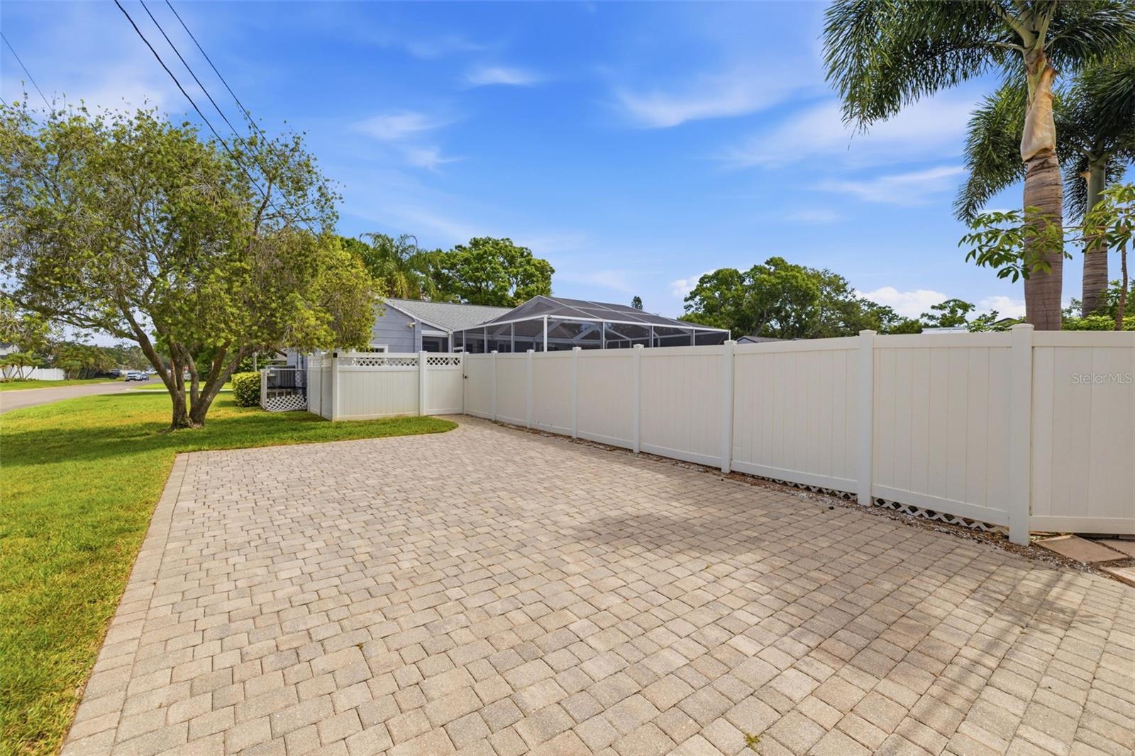 SNELL SHORES - Residential