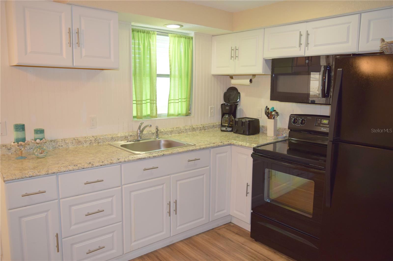 LONGS SUB OF LT 91 ENGLEWOOD - Residential Lease