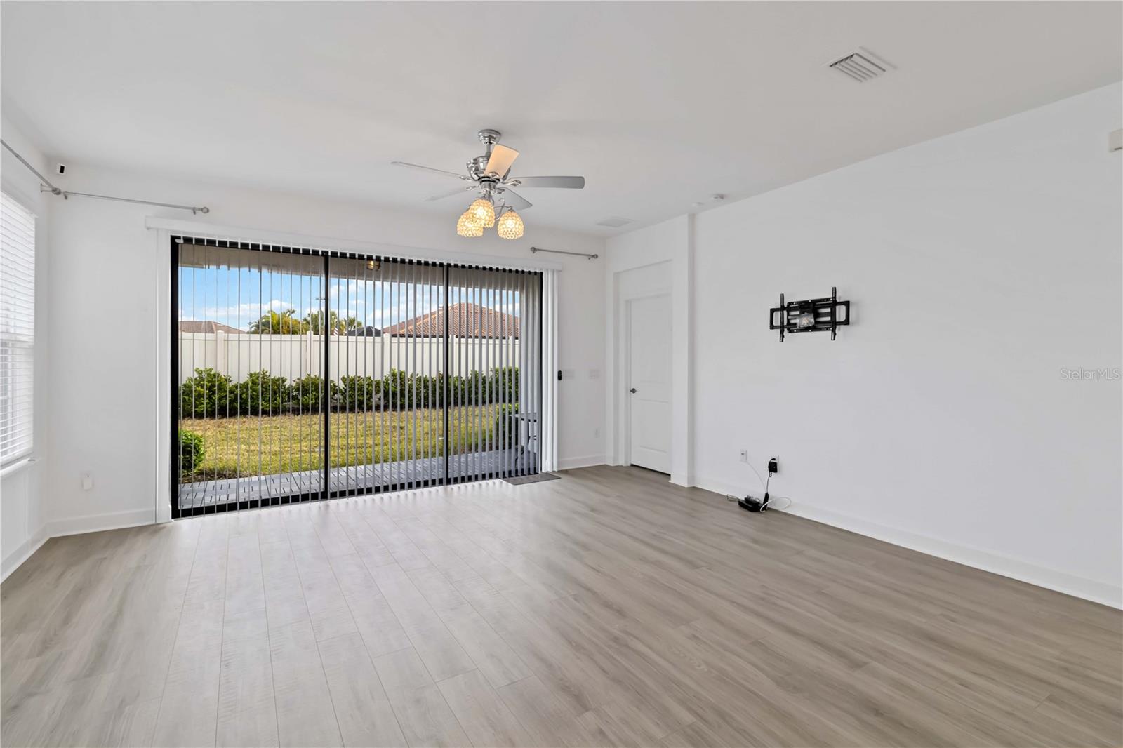 ARTISAN LAKES ESPLANADE PH IV SUBPH A,B, - Residential