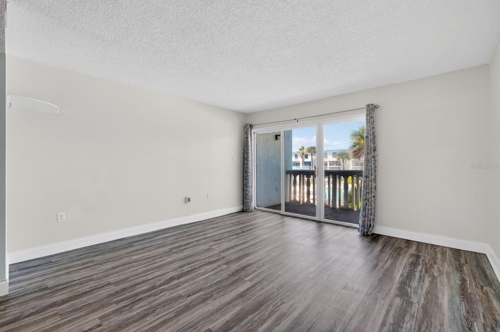 BEACON POINT CONDO - Residential