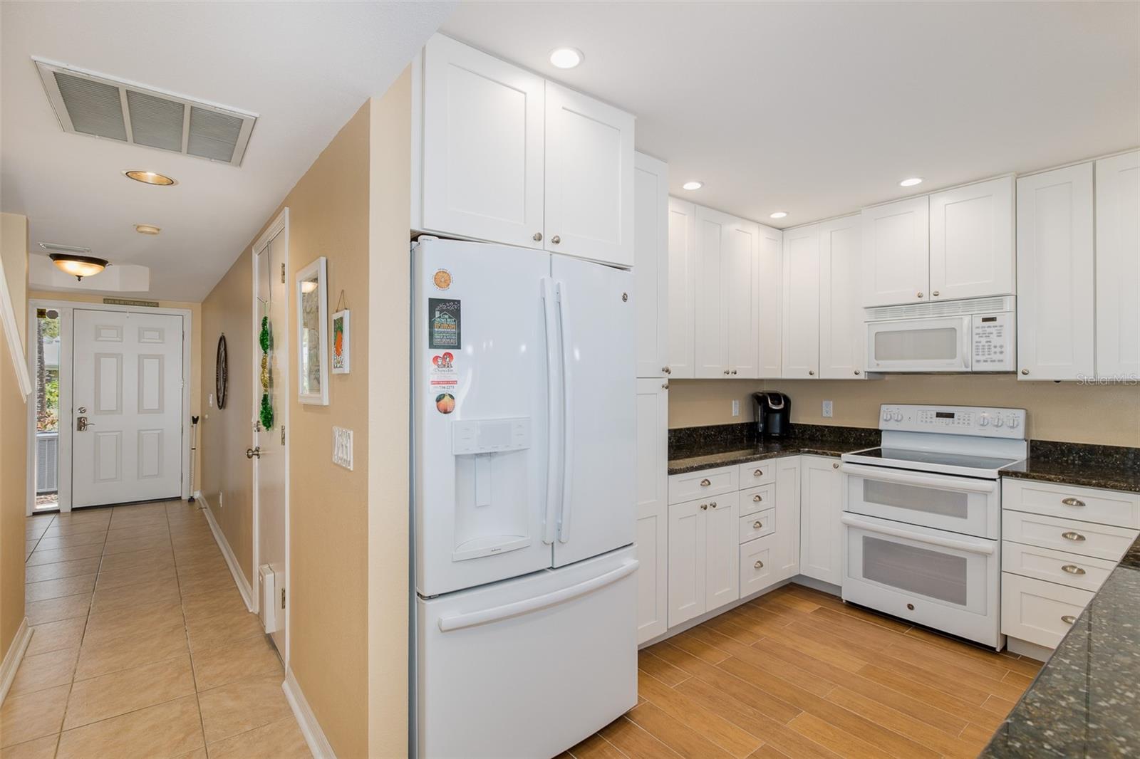 BROADWAY PALMS CONDO - Residential