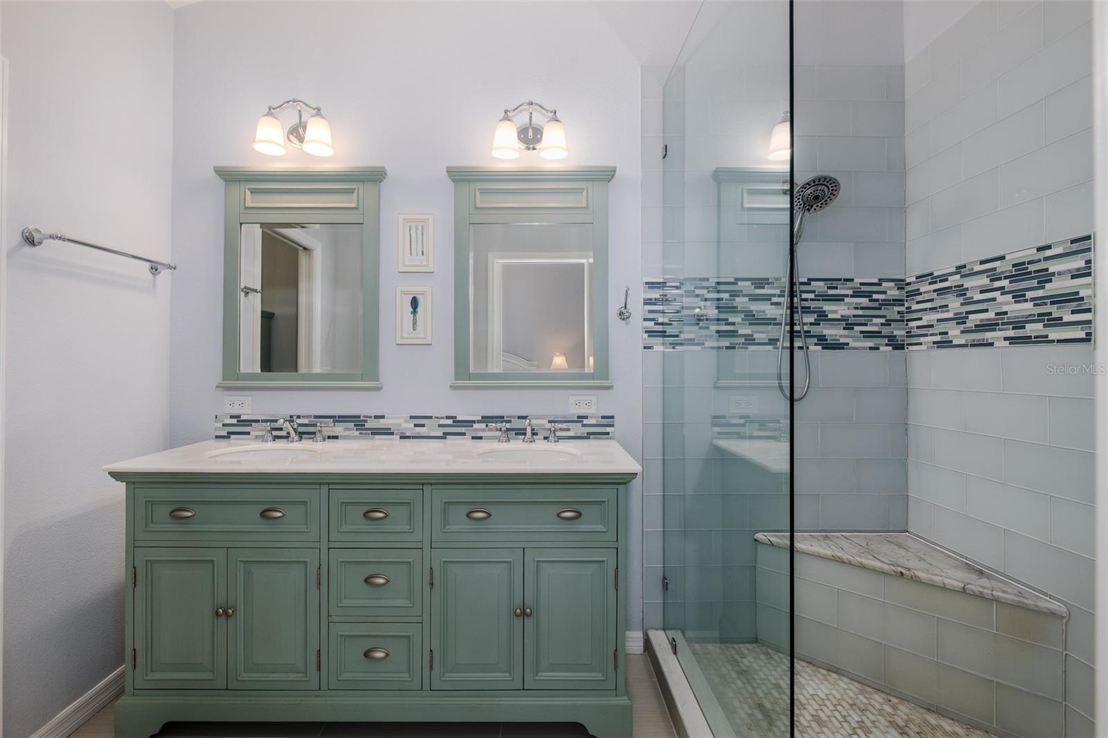 BROADWAY PALMS CONDO - Residential