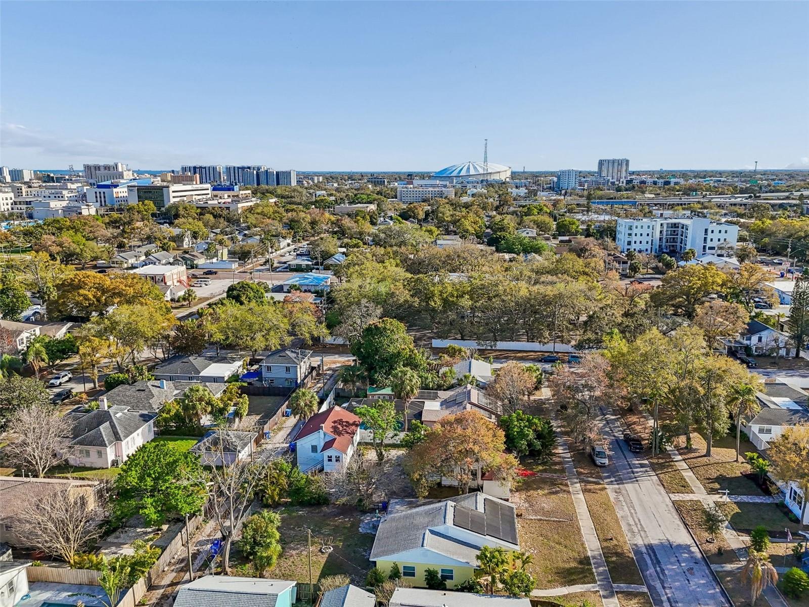 ROSS OAKS - Residential