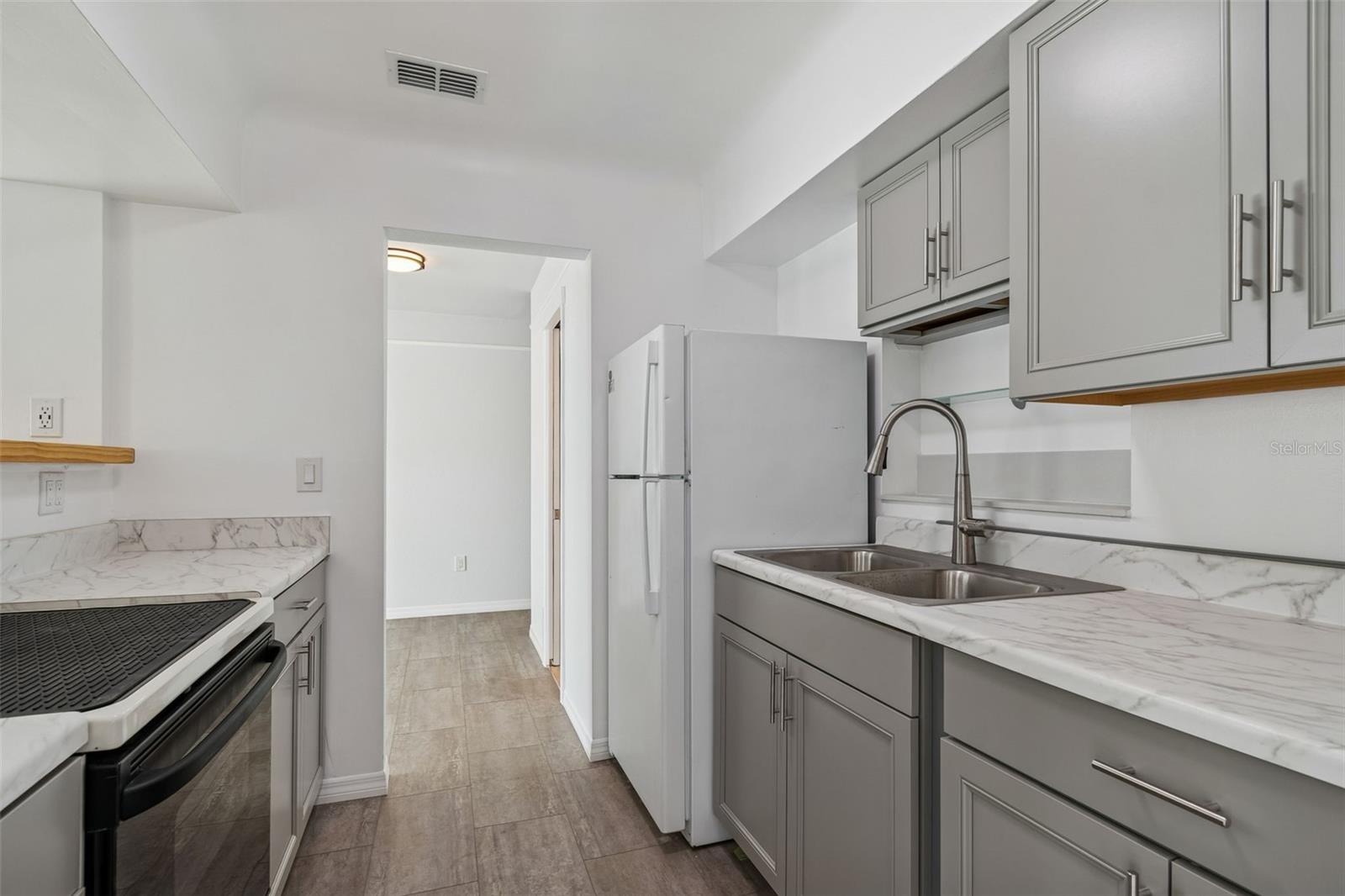 ROSS OAKS - Residential