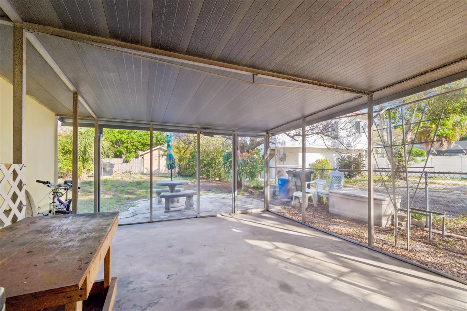 ROSS OAKS - Residential