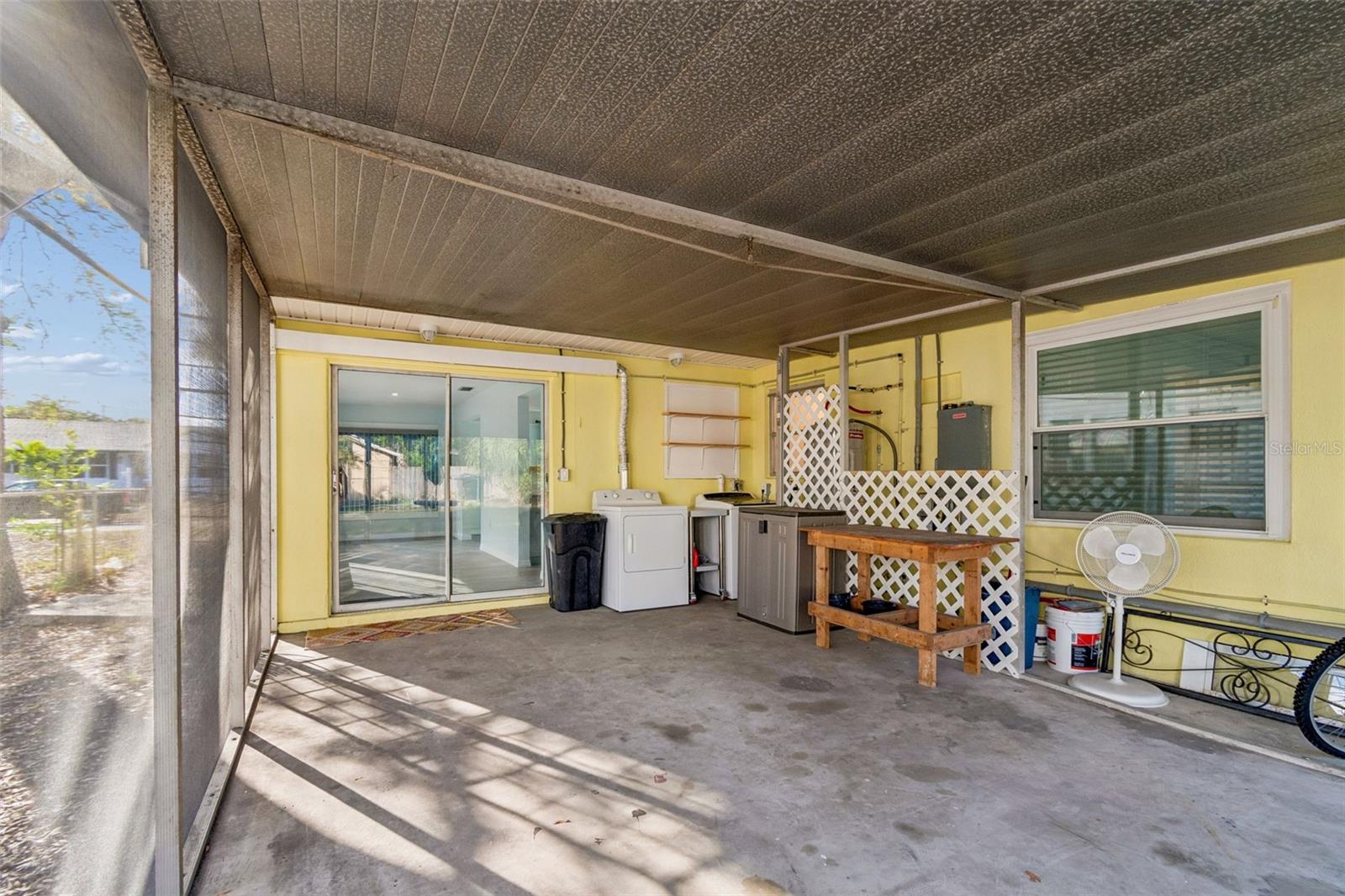 ROSS OAKS - Residential