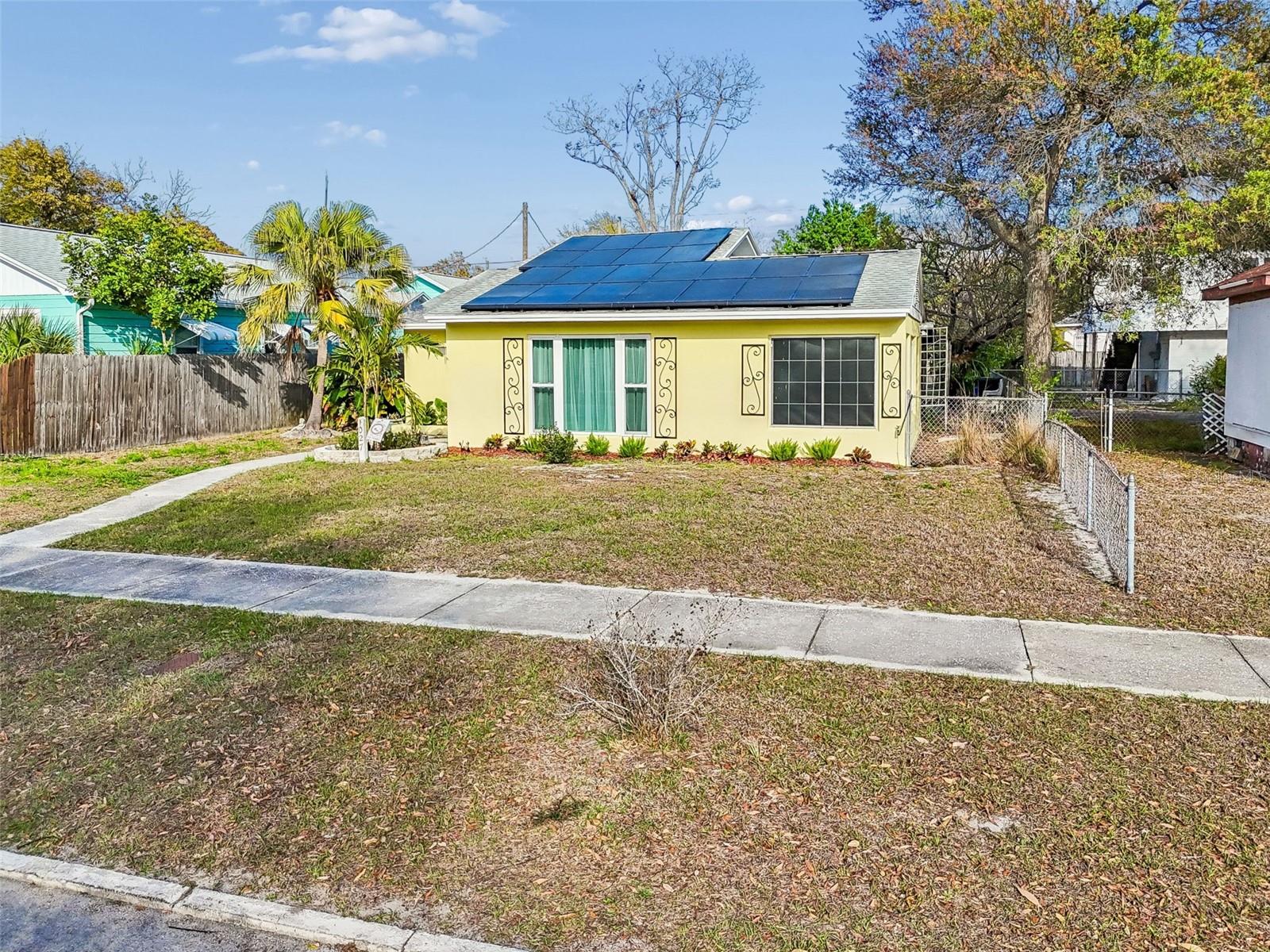 ROSS OAKS - Residential