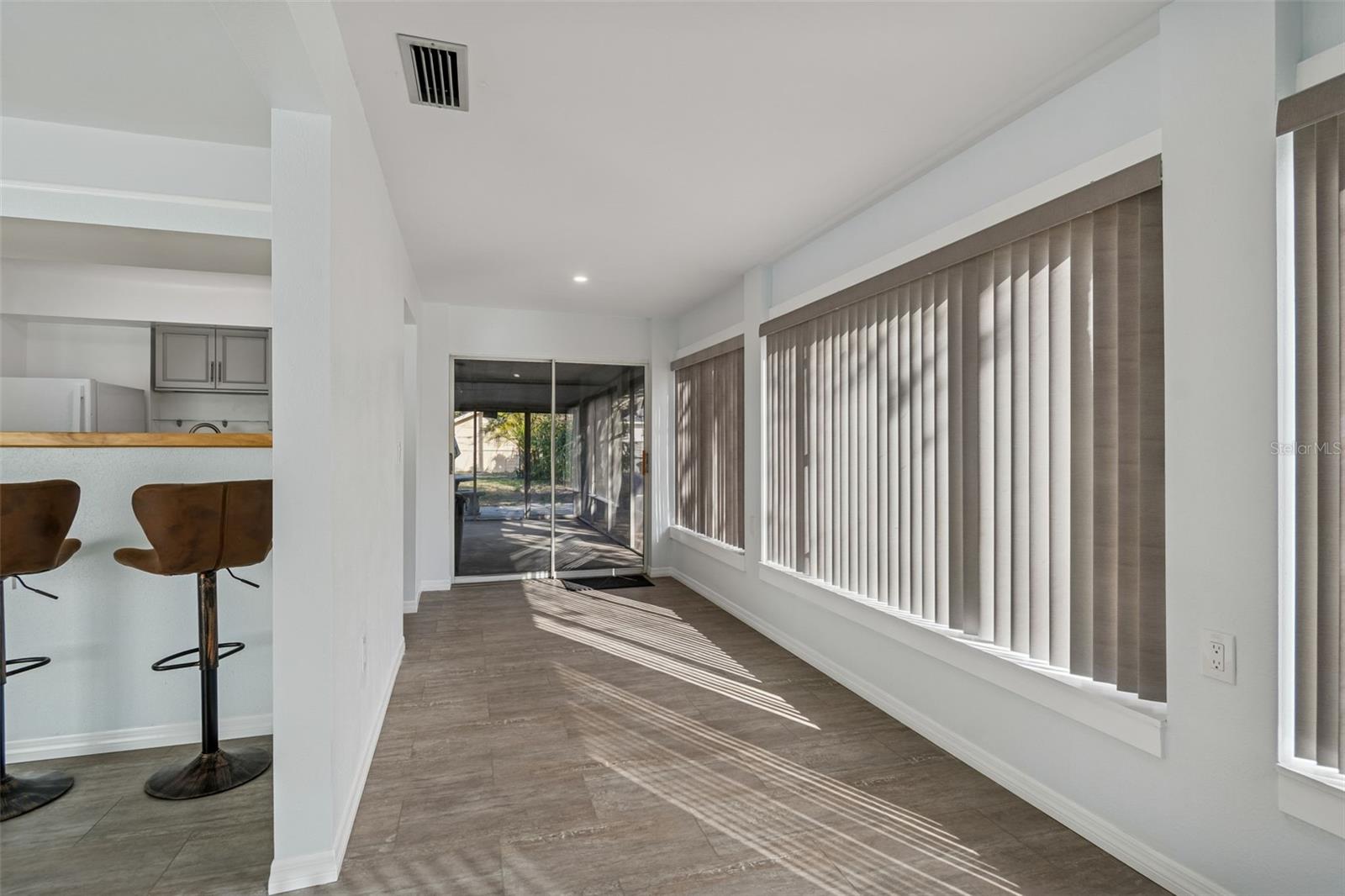 ROSS OAKS - Residential