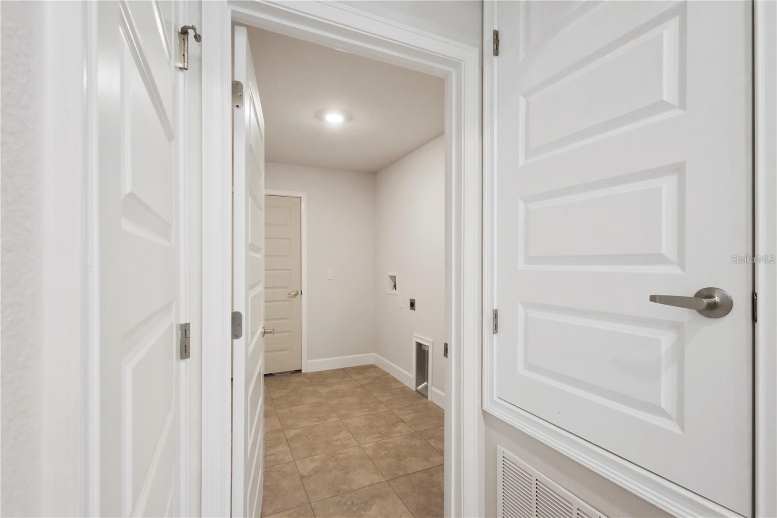 PRESERVE/LAUREL LAKE - Residential