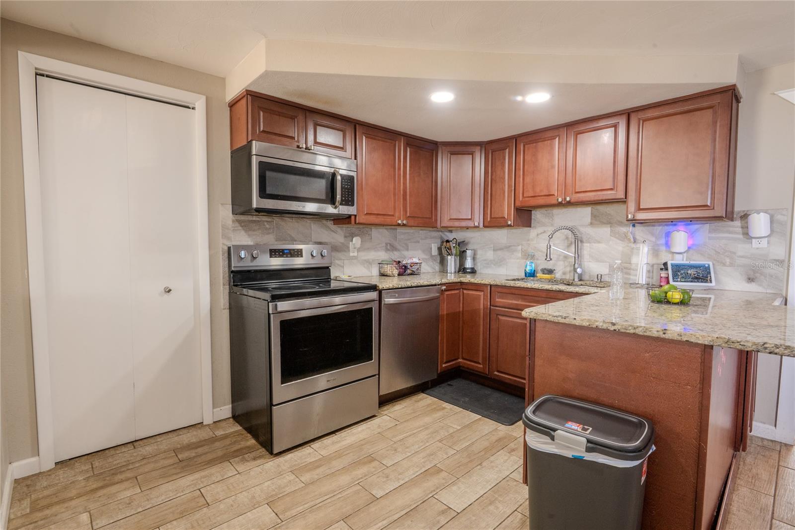 HOLIDAY LAKE ESTATES - Residential