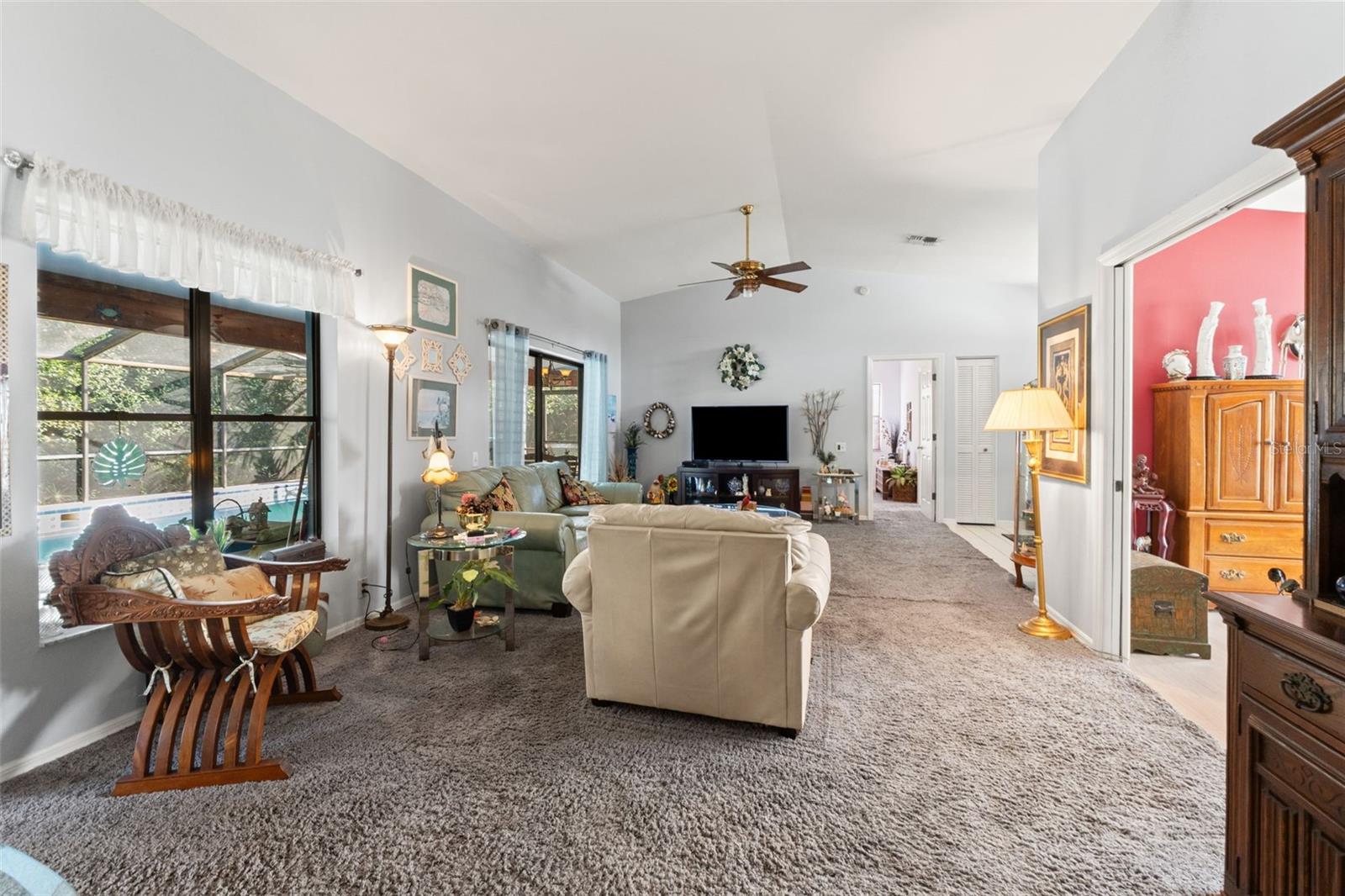 THE ESTATES - Residential