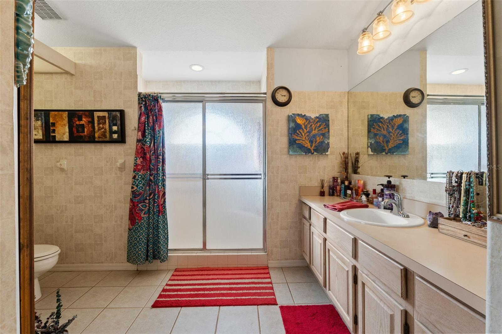 THE ESTATES - Residential