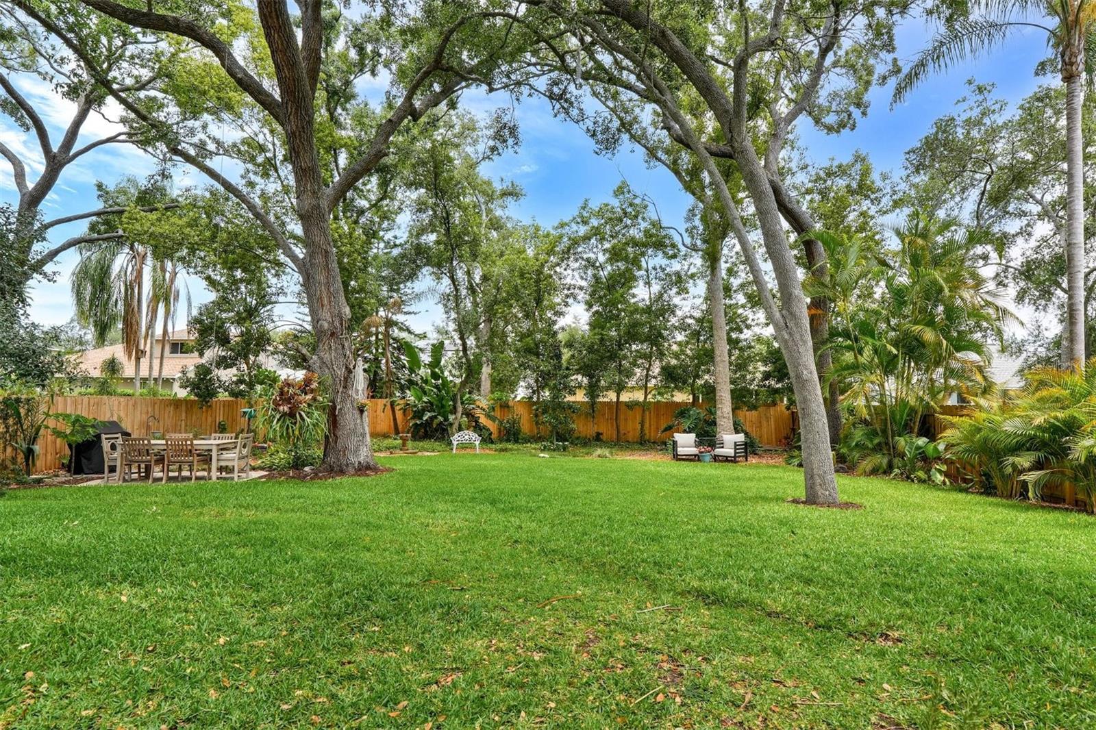 CARROLLWOOD RESERVE - Residential
