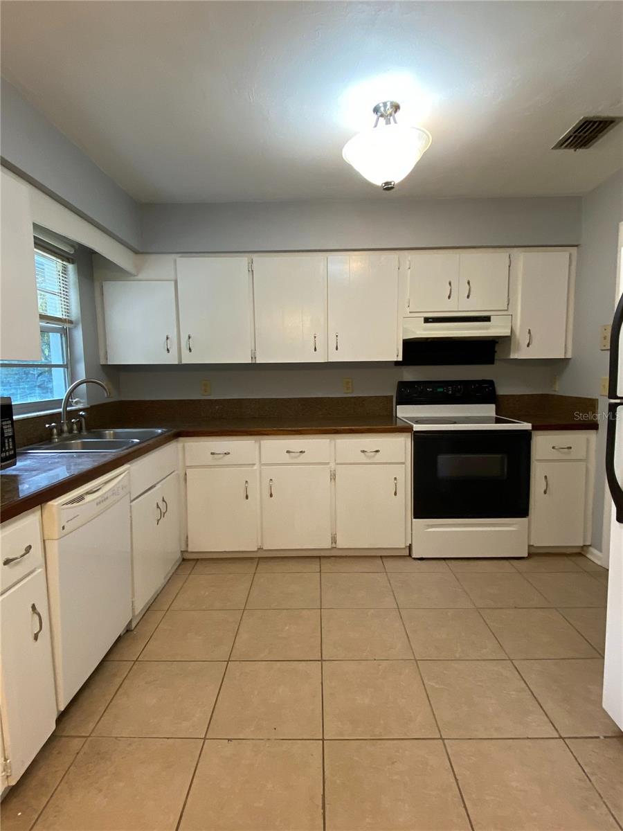 SMITHS ADDITION - Residential Lease